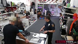 Pretty lesbian get to fuck whle gf watch they pawn a themselves