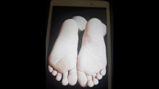 Cum tribute my 18 yr old stepdaughter's perfect feet