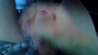 Подрочил на порно и кончил, много спермы