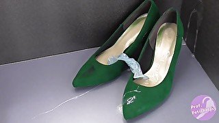 Shoe fetishism 靴フェチ 緑色のハイヒールにぶっかける