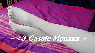 Foot Job Promo / tiny lil feets wriggling and teasing