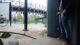 REAL CUMFLASH FOR TEEN ON A BUSY STREET NEAR THE STATION