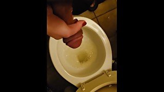 My girlfriend doesn't know how to aim 😂