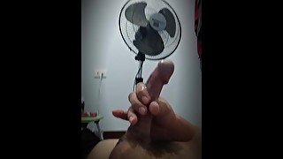 Nagpalabas ng tamod Jakol muna after work out