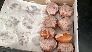 Tłusty czwartek czyli gorący pączek trafia do mych ust