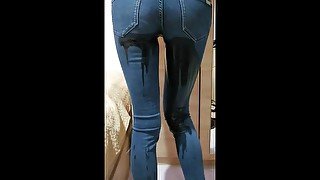 Pee Golden Shower - Gabbie Carter Piss in her Jeans