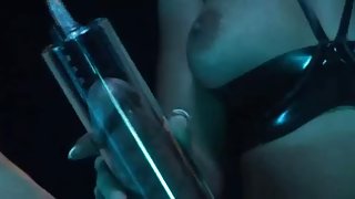 Latexmistress fully enjoyes her Fuckslave