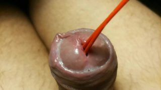 Массирую уретру. Massaging the urethra. Close-up.