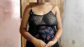 बुढिलाइ घोप्टो पारेर छिटो छिटो चिकेको , मजा मजा आयो रे...