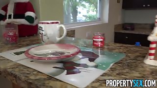 Busty realtor puts in work to earn holiday bonus