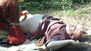 Blank auf dem Mittelaltermarkt gefickt & vom Bruder Tuck besamen lassen !!!