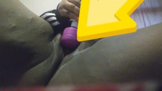 Ebony squirt from vibrator