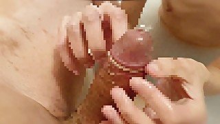 コンドーム着けるの下手すぎ彼女のゴムフェラ 結局生フェラ～ザーメンごっくん口内射精