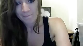 webcam babe gets naked for you