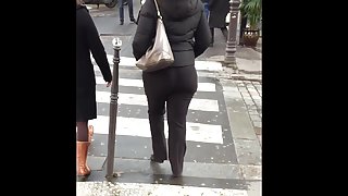 Ass voyeur 32 - Fat ass VPL (Slow-Mo 120fps)