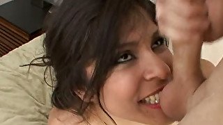 Curvy Latina babe jumps straight in bed and offers her lover sex