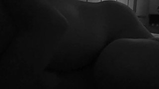 【無修正】手マンで気持ち良くして→正常位中出し【個人撮影】美人 人妻 浮気 不倫